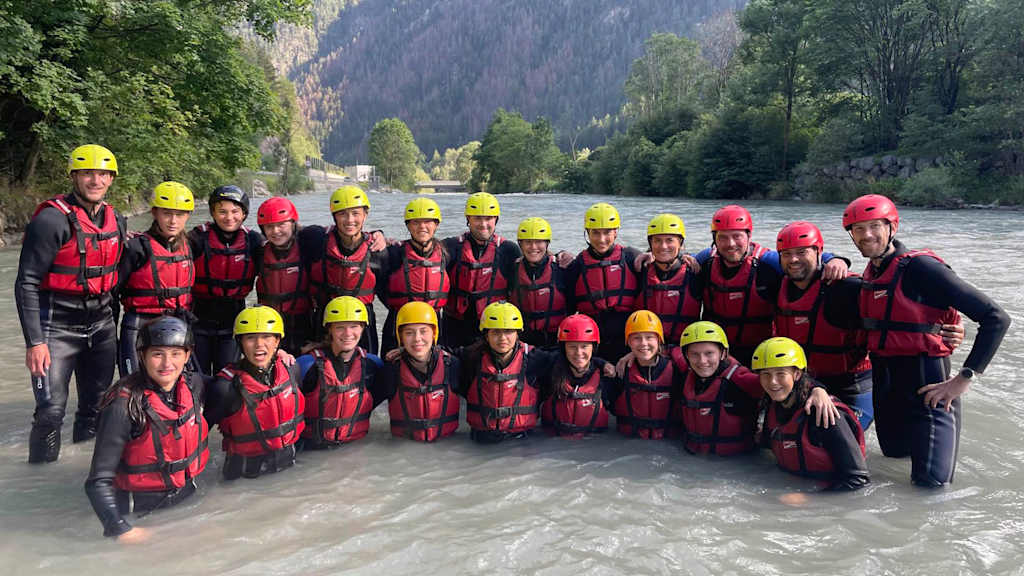 Die FC Bayern Frauen II im Trainingslager in Südtirol.