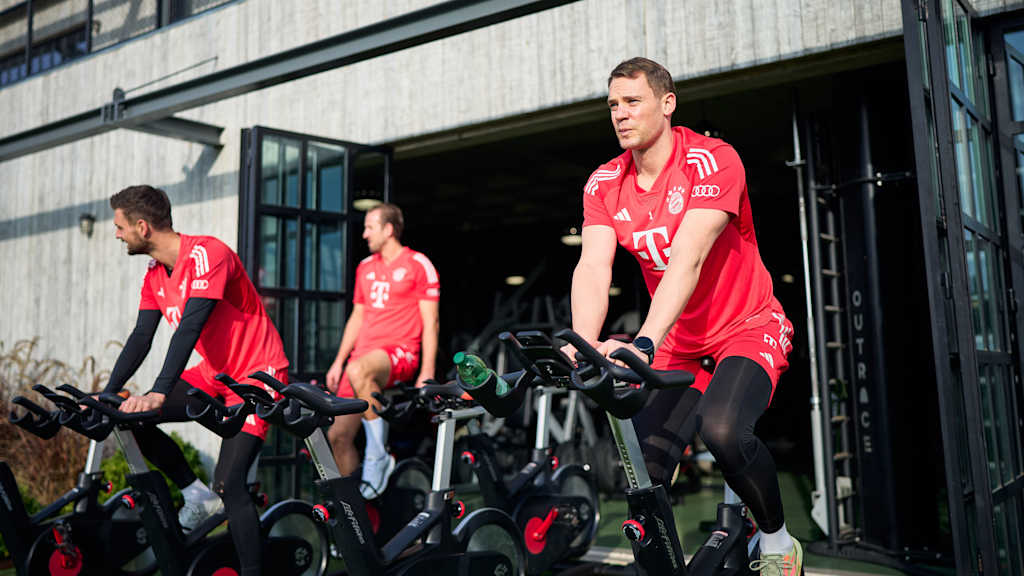 FC Bayern training in Portugal