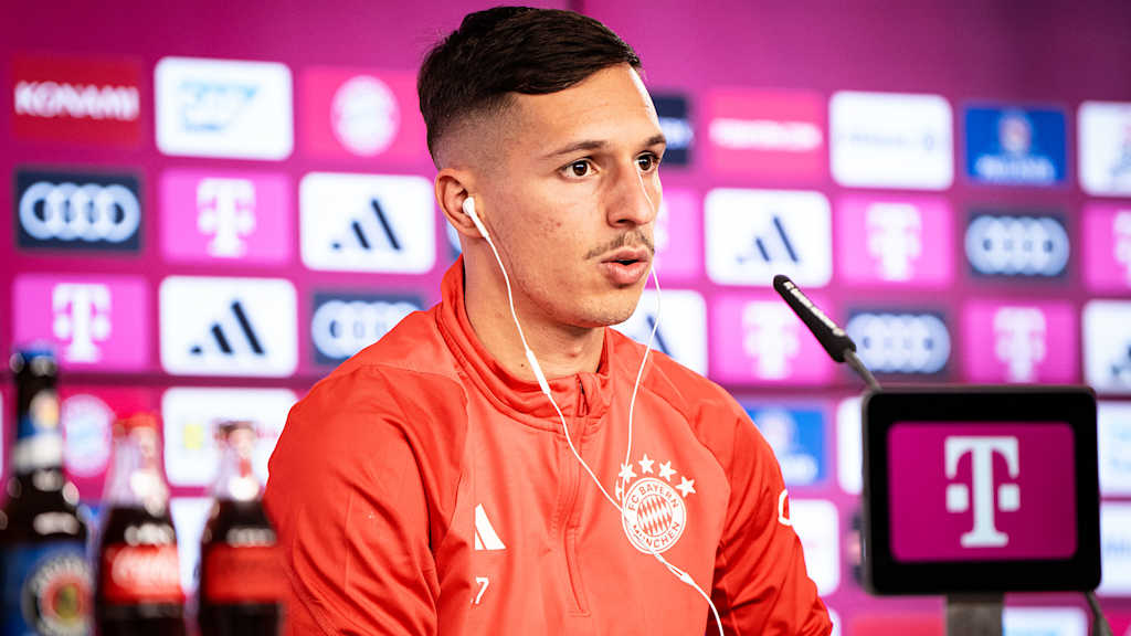 Bryan Zaragoza presentación FC Bayern