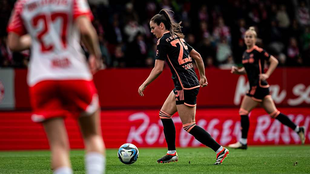 Sarah Zadrazil pulled the strings as usual in midfield for Bayern.