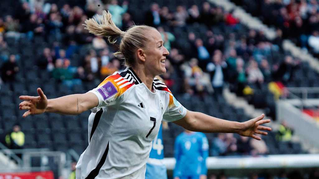 Lea Schüller traf doppelt im zweiten Gruppenspiel gegen Island
