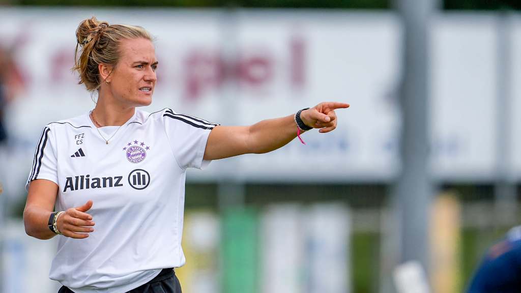 Clara Schöne Cheftrainerin der FC Bayern München Frauen II