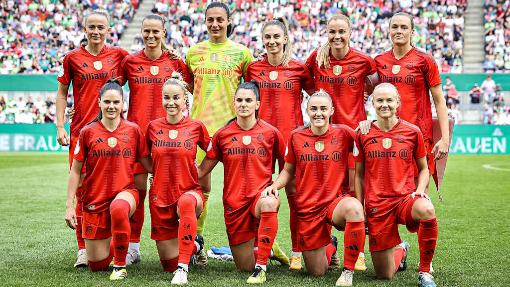 Team, FC Bayern Women in cup final against VfL Wolfsburg