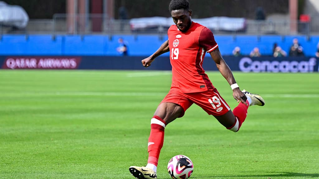 FC Bayerns Alphonso Davies im Trikot von Kanada
