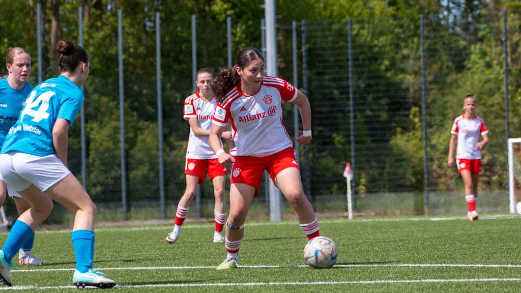 Elira Terakaj der FC Bayern München Frauen U17