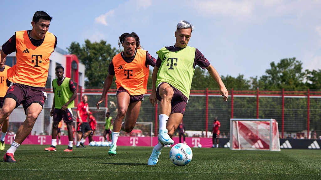 FC Bayern open training session in 2024/25 pre-season