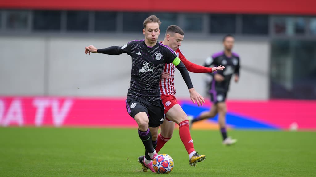 Lovro Zvonarek während des Youth League-Viertelfinals gegen Olympiakos Piräus.
