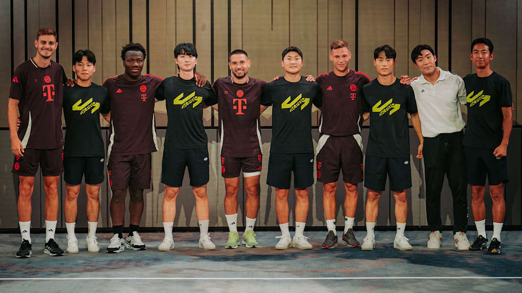 Joshua Kimmich, Nestory Irankunda, Josip Stanišić and Raphaël Guerreiro played a round of jokgu, a fusion of volleyball and football, against a South Korean legends team.