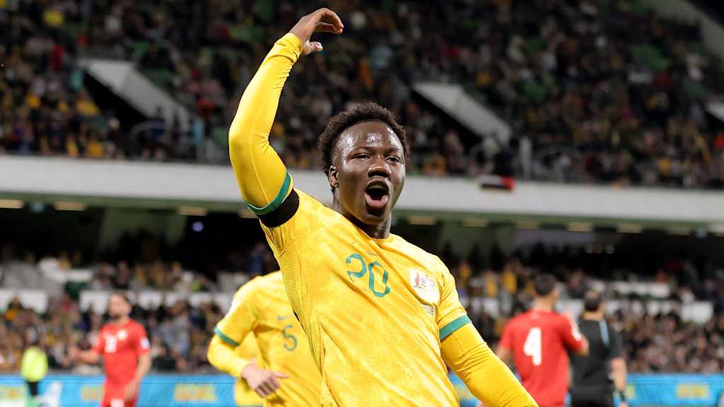 Nestory Irankunda bei der australischen Nationalmannschaft