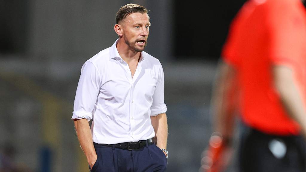 The Croatia U-21 coach is a former FC Bayern and Dinamo Zagreb forward: Ivica Olić.