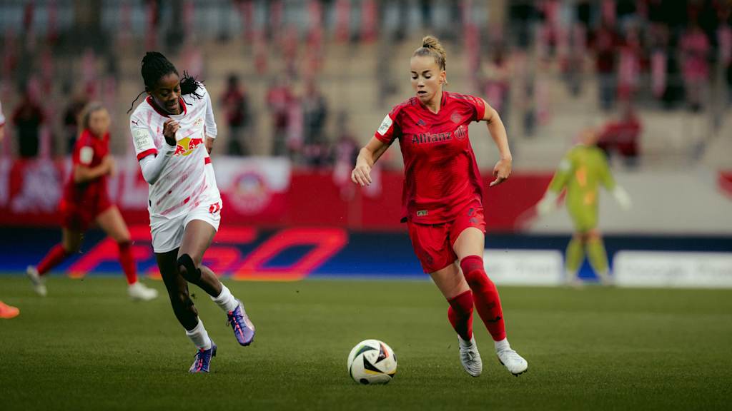 Giulia Gwinn for FC Bayern Women against RB Leipzig