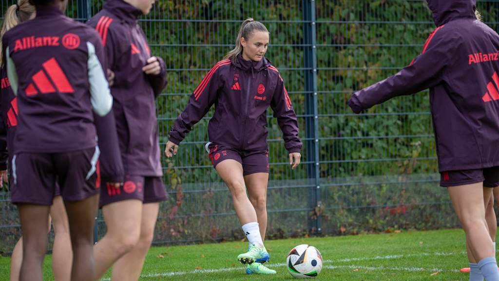 Sam Kerr im Training der FC Bayern Frauen