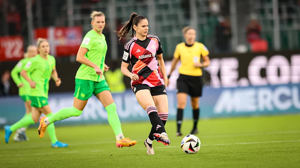 Sarah Zadrazil, FC Bayern Frauen auswärts beim VfL Wolfsburg