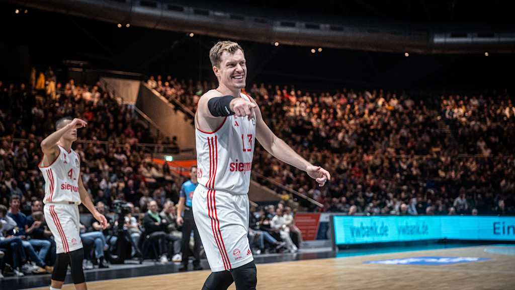 Die Bayern um Andreas Obst bejubelten in Braunschweig den dritten Sieg in sechs Tagen.
