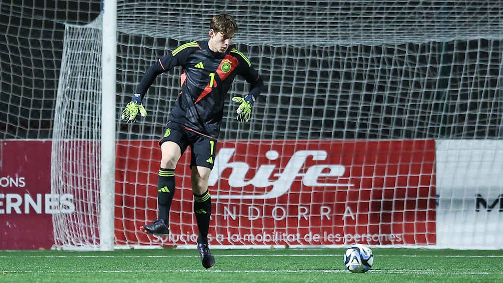 Max Schmitt im Einsatz mit der deutschen U19-Nationalmannschaft.