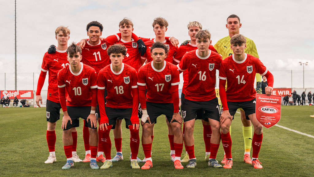 Magnus Dalpiaz auf dem Teamfoto der oesterreichischen U18-Nationalmannschaft.