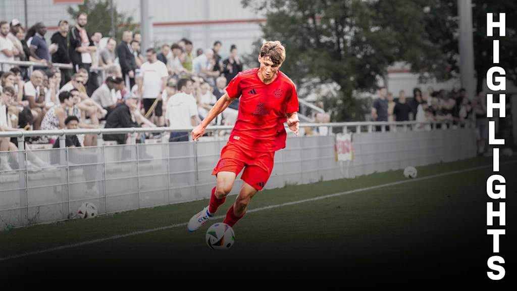 Spielszene aus dem Duell der FC Bayern U19 gegen den FC Ingolstadt 04