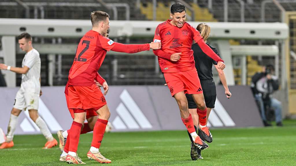 FC Bayern Amateure-Spieler Timo Kern und Davide Dell'Erba