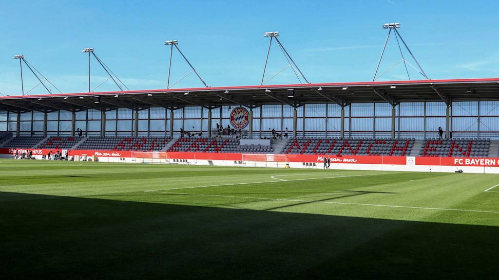 Die Spielstätte am FC Bayern Campus, Austragungsort für die Heimspiele der U19 und der U17