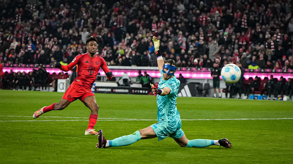 Kingsley Coman with an effort against VfL Wolfsburg