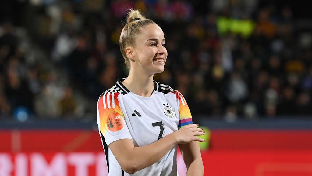 Giulia Gwinn Germany captain