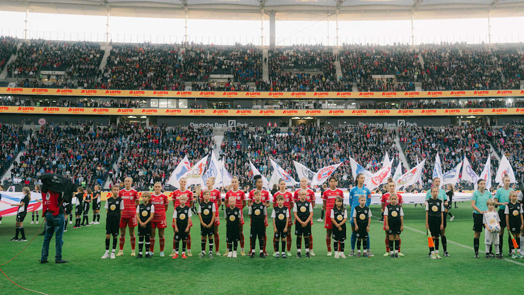 FC Bayern Women, Eintracht Frankfurt, Deutsche Bank Park, 2022/23