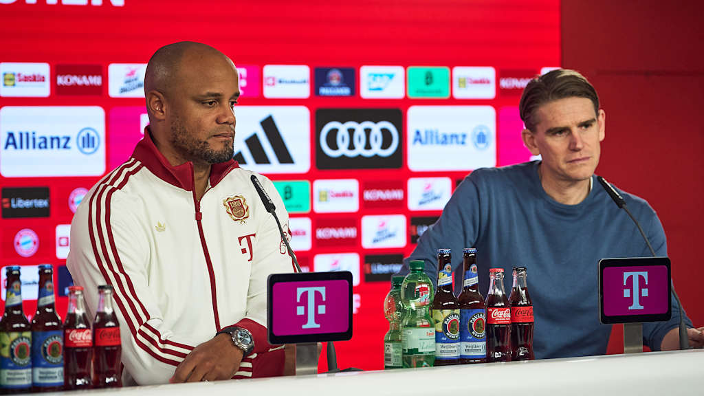 Vincent Kompany beantwortet Fragen im Pressetalk des FC Bayern