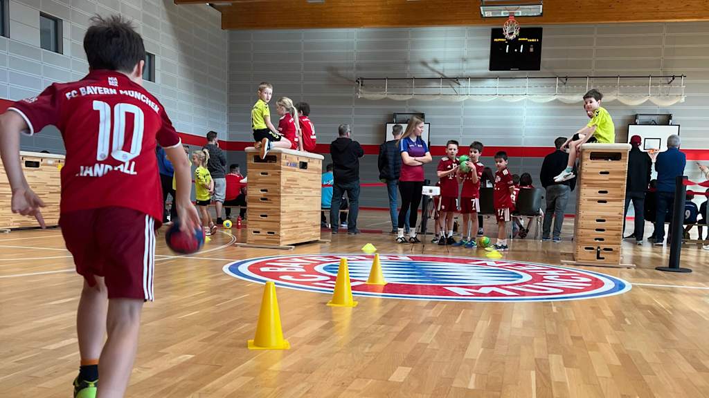 20250308_MinisHandballcampus-16x9