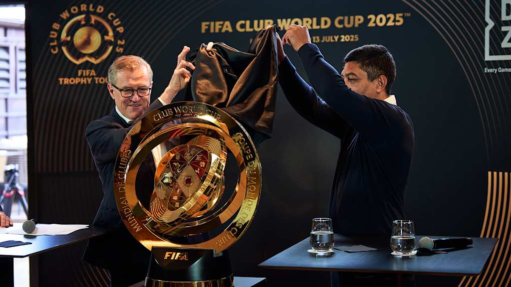Jan-Christian Dreesen Giovane Elber trofeo Mundial Clubes