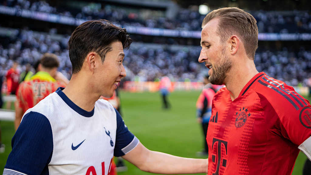 Harry Kane schießt in einem Testspiel gegen Tottenham aufs Tor.