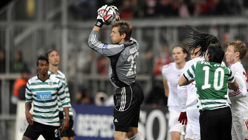 Hans-Jörg Butt im Champions League-Spiel des FC Bayern gegen Benfica Lissabon 2009.