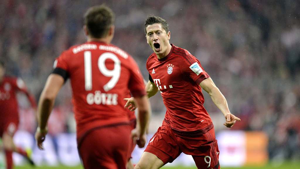 Robert Lewandowski im Bundesliga-Heimspiel des FC Bayern gegen den VfL Wolfsburg 2015.