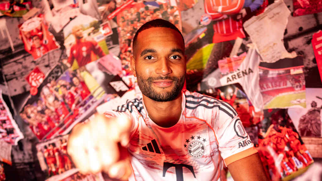 Jonathan Tah im FC Bayern-Trikot