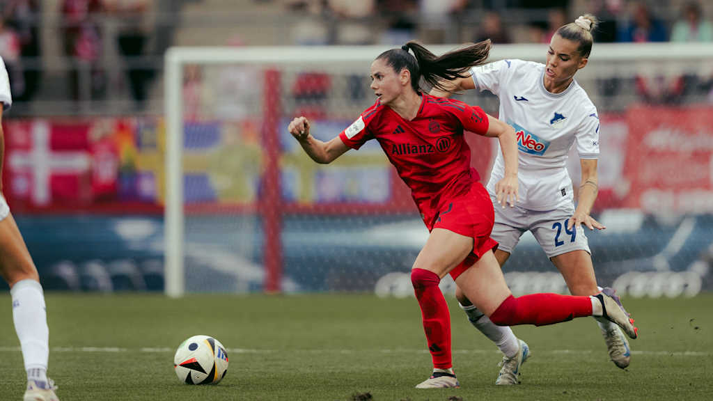 Sarah Zadrazil im Zweikampf im Spiel gegen Hoffenheim