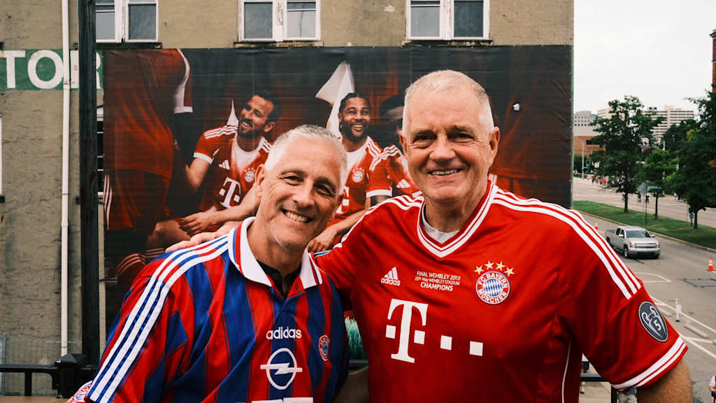 Keith und Jeff feuerten den FC Bayern beim Auftaktspiel der Klub-WM gegen Auckland City an.