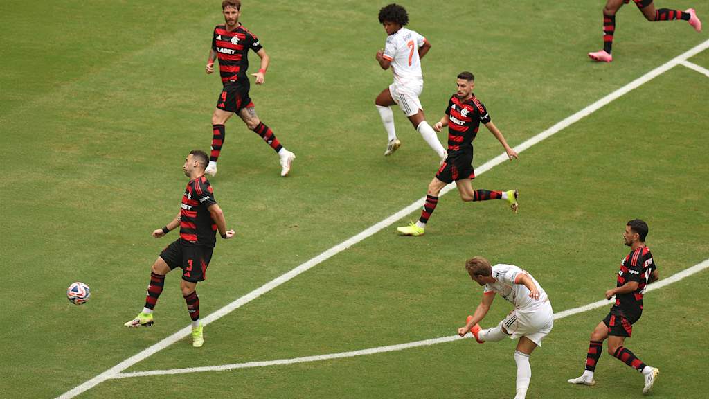 Harry Kane gibt den Torschuss zum 2:0 des FC Bayern gegen Flamengo ab.