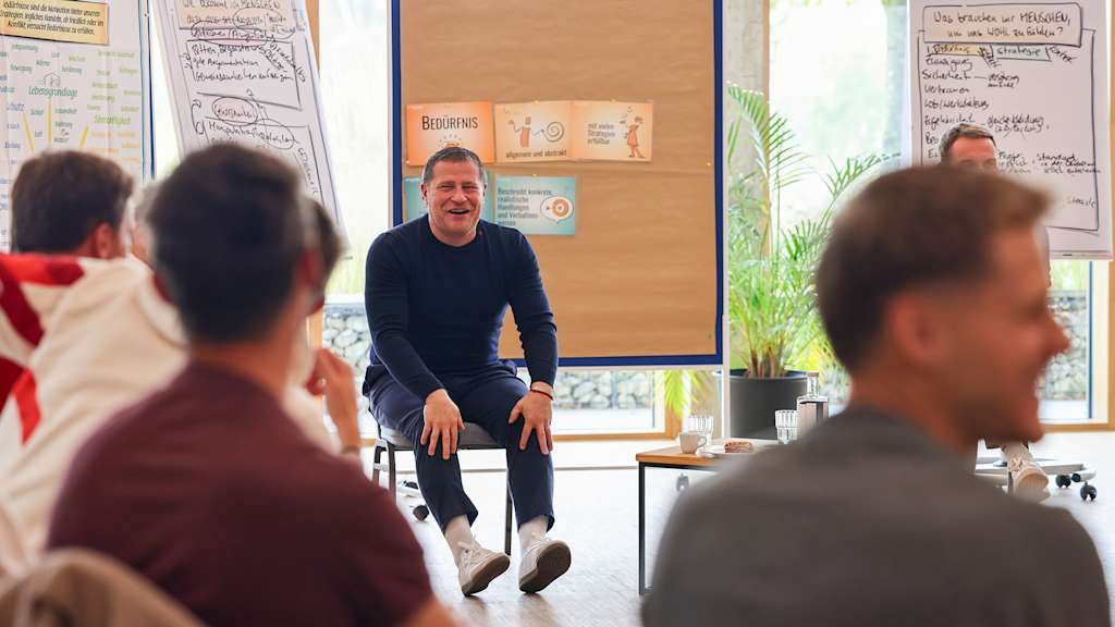Sportvorstand Max Eberl beim GameChanger-Programm