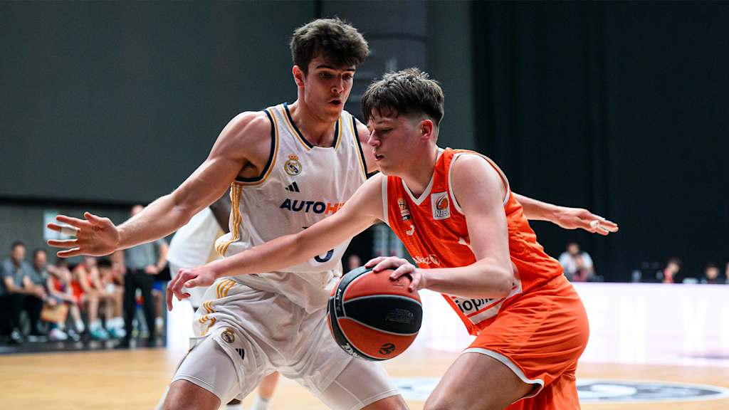 Niko Jerkic spielte für Ulm 2024 beim ANGT - hier gegen Hugo Gonzalez, der soeben beim NBA-Draft von den Boston Celtics gezogen wurde