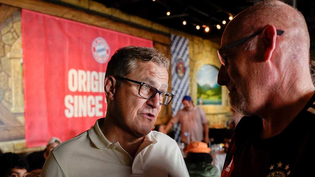 Jan-Christian Dreesen, Director General del FC Bayern, en el acto para aficionados celebrado en Atlanta.