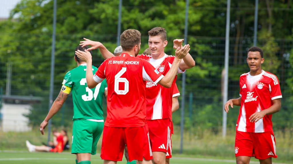 Benno Schmitz und David Heindl von den FC Bayern Amateuren