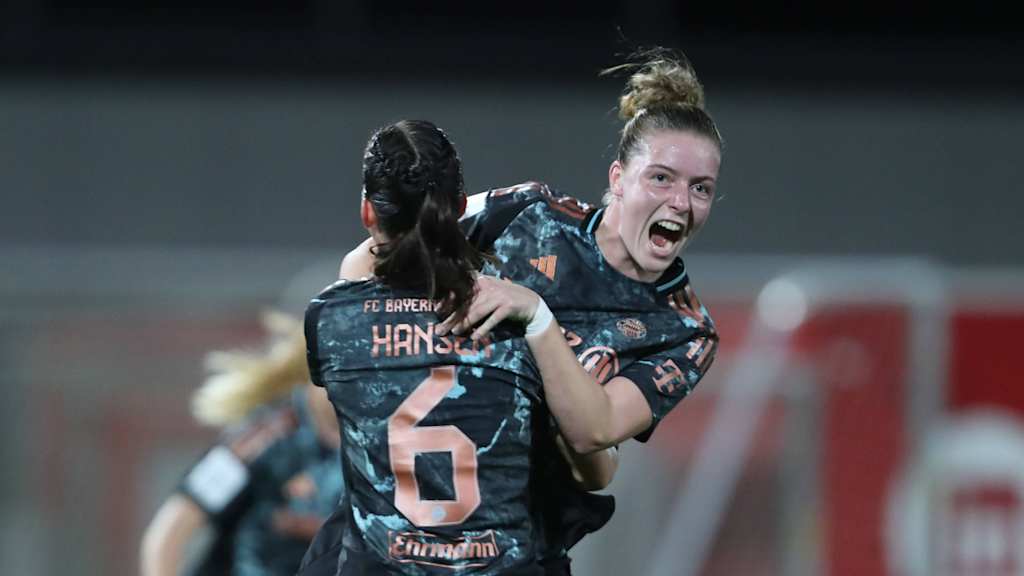 Alara Şehitler bejubelt den Siegtreffer im Zuge des Auswärtsspiels bei Bayer 04 Leverkusen in der Saison 2024/25.