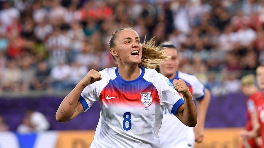 Georgia Stanway bejubelt ihren Treffer gegen Wales.