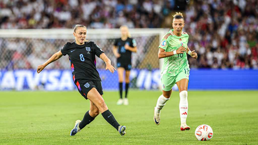 Georgia Stanway und Arianna Caruso im Halbfinale der EM.