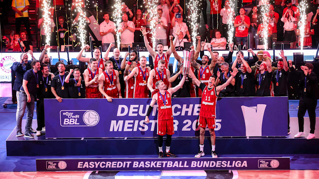 Der FC Bayern Basketball als Deutscher Meister 2025