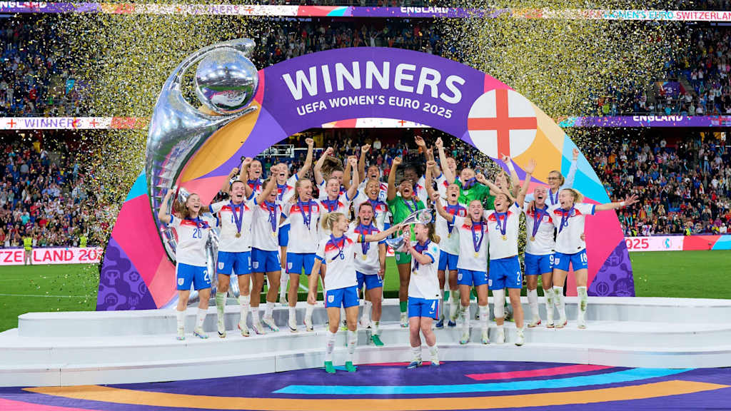 England bejubelt den EM-Sieg in Basel.