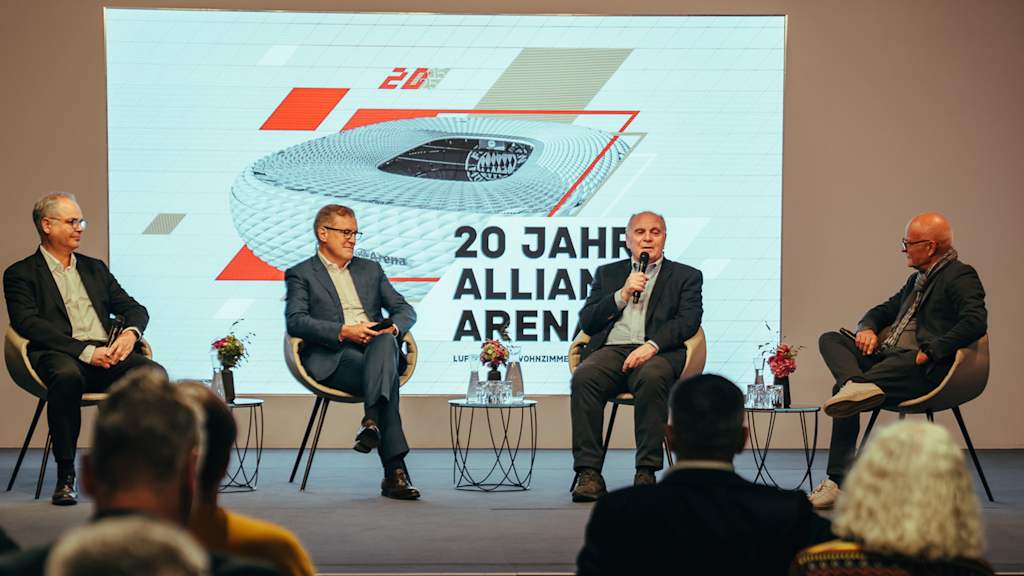 Panel discussion with (from left) Jürgen Muth, Jan-Christian Dreesen and Uli Hoeneß at the opening of the FC Bayern Museum special exhibition: ‘20 Years of the Allianz Arena – Beacon, Home, Stage’
