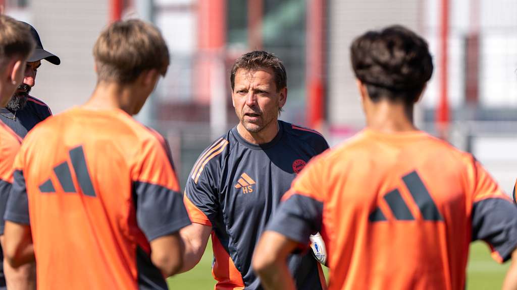 Holger Seitz im Training der FC Bayern Amateure.