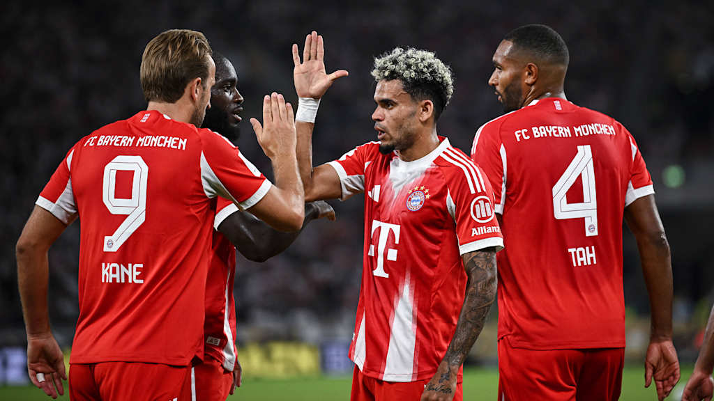 Luis Diaz celebrates his goal to make it 2-0 in the Franz Beckenbauer Supercup between VfB Stuttgart and FC Bayern.
