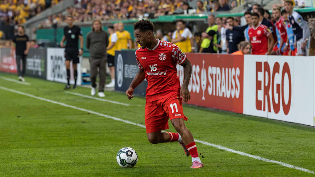 Armando Sieb beim Pokalspiel für Mainz 05.