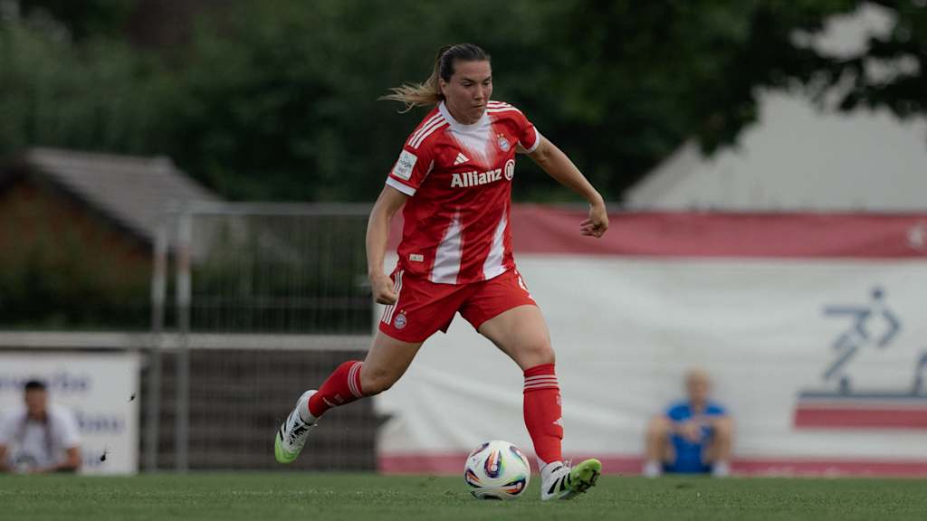 Vanessa Gilles bei ihrem Debüt im Trikot des FC Bayern.